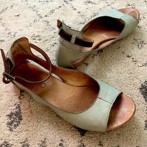 Bueno Sandals (size 37)